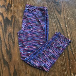 Workout Capris with Criss Cross Bottom